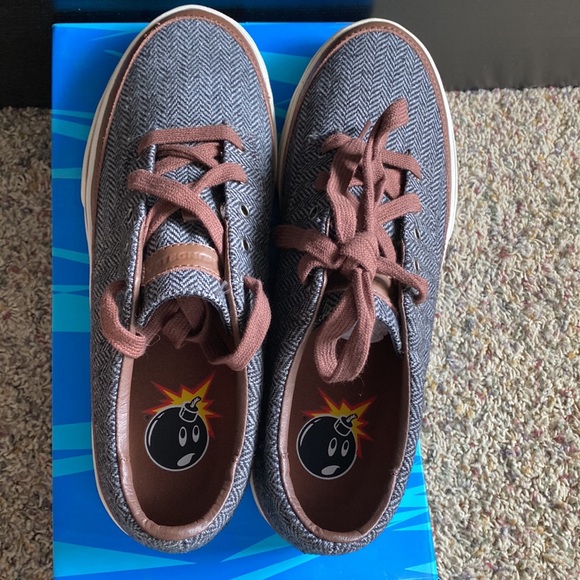 THE HUNDREDS shoes. - Picture 6 of 7
